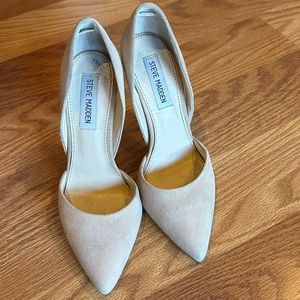 Steve Madden Varcityy Pointed Toe Pumps